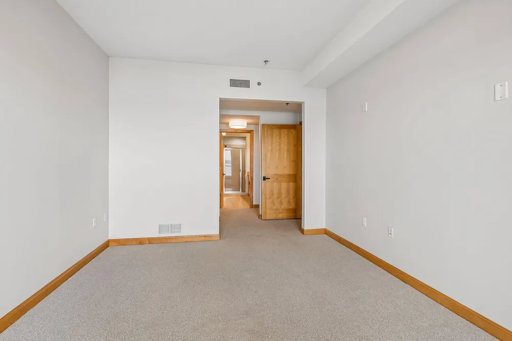4100 Shoreline Drive #S204 Spring Park, MN 55384