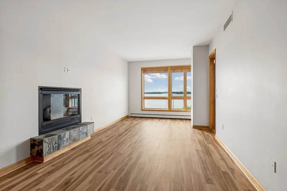 4100 Shoreline Drive #S204 Spring Park, MN 55384