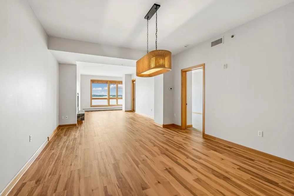 4100 Shoreline Drive #S204 Spring Park, MN 55384