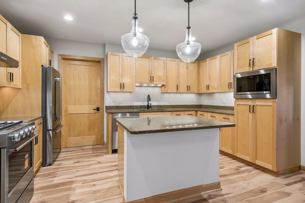 4100 Shoreline Drive #S204 Spring Park, MN 55384