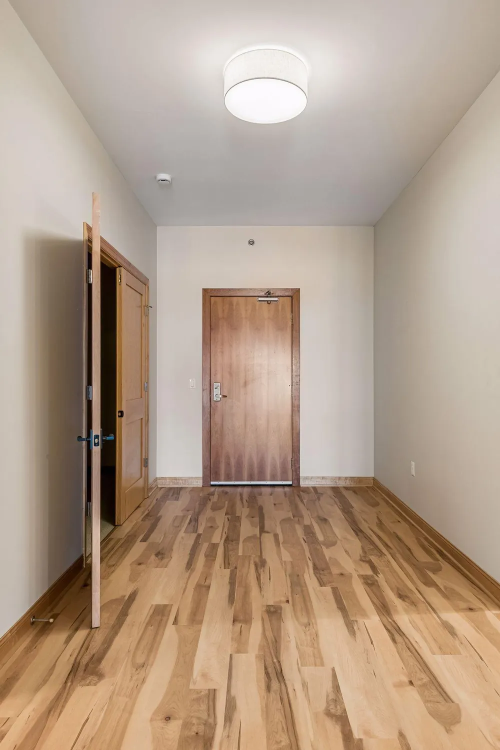 4100 Shoreline Drive #S204 Spring Park, MN 55384