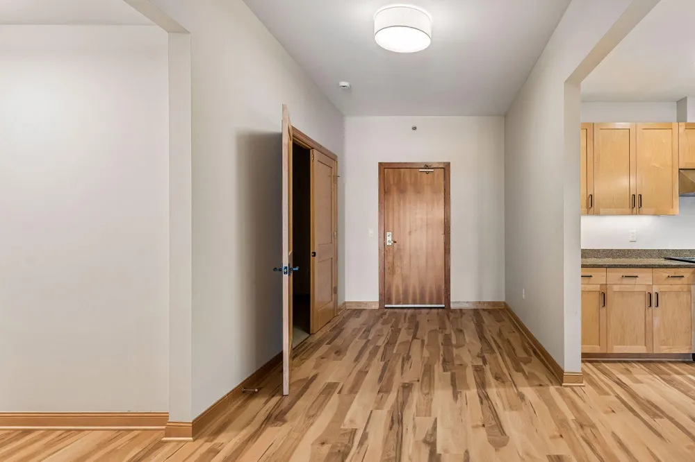 4100 Shoreline Drive #S204 Spring Park, MN 55384