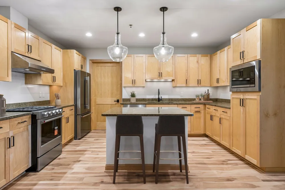 4100 Shoreline Drive #S204 Spring Park, MN 55384