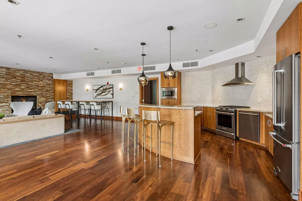 4100 Shoreline Drive #S204 Spring Park, MN 55384