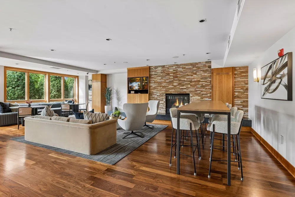 4100 Shoreline Drive #S204 Spring Park, MN 55384
