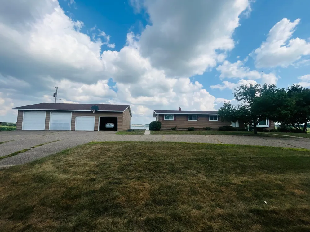 22050 Northfield Boulevard Hampton, MN 55031
