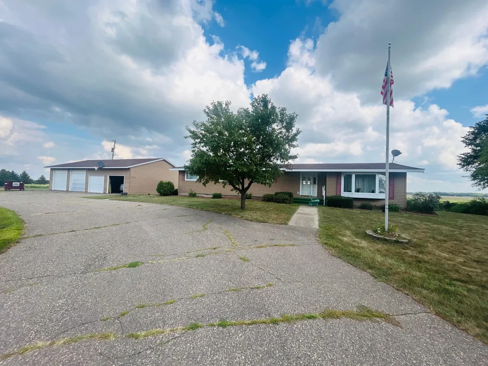 22050 Northfield Boulevard Hampton, MN 55031