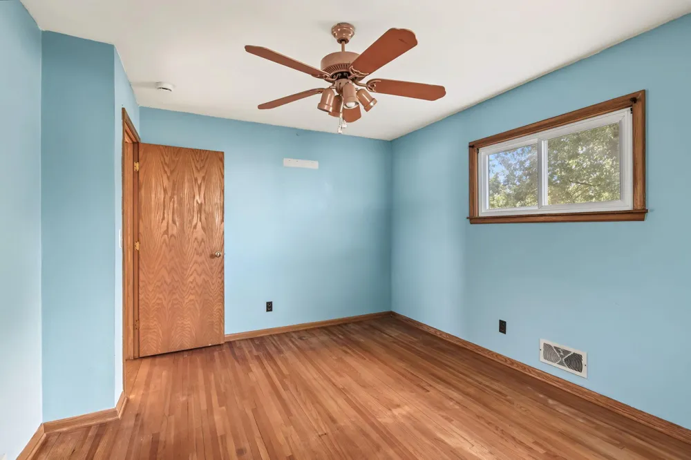 3004 Bellaire Avenue Maplewood, MN 55109