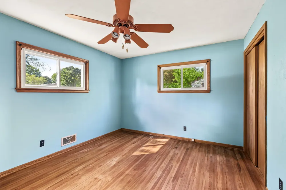 3004 Bellaire Avenue Maplewood, MN 55109