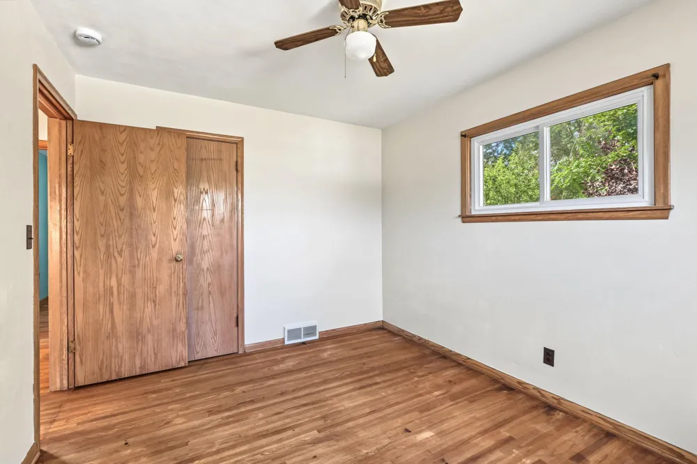 3004 Bellaire Avenue Maplewood, MN 55109