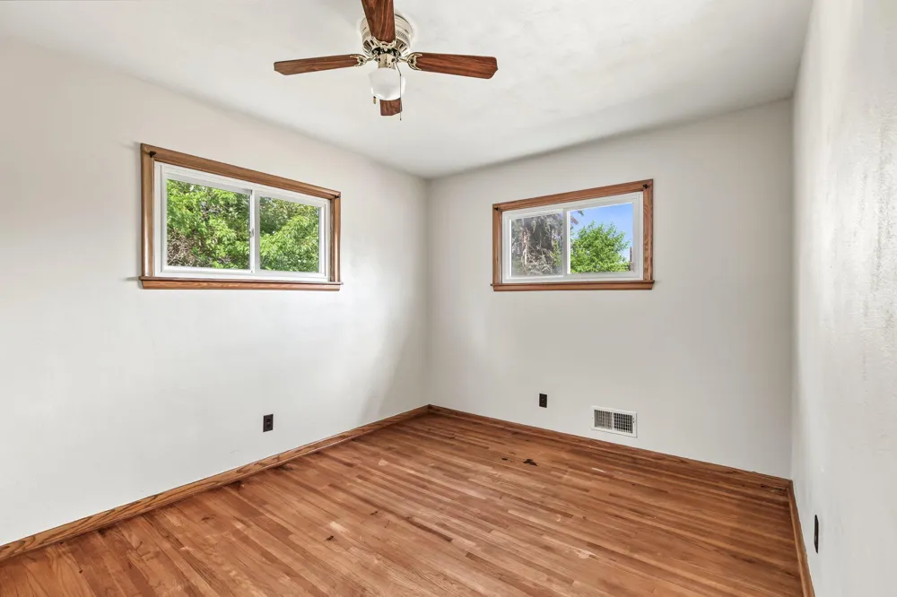 3004 Bellaire Avenue Maplewood, MN 55109