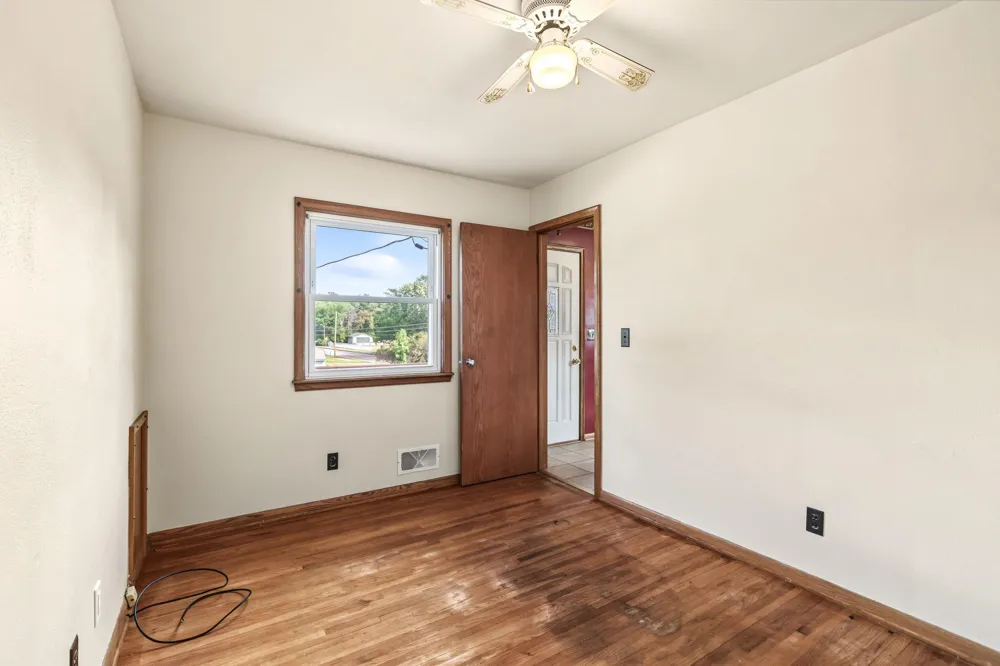 3004 Bellaire Avenue Maplewood, MN 55109