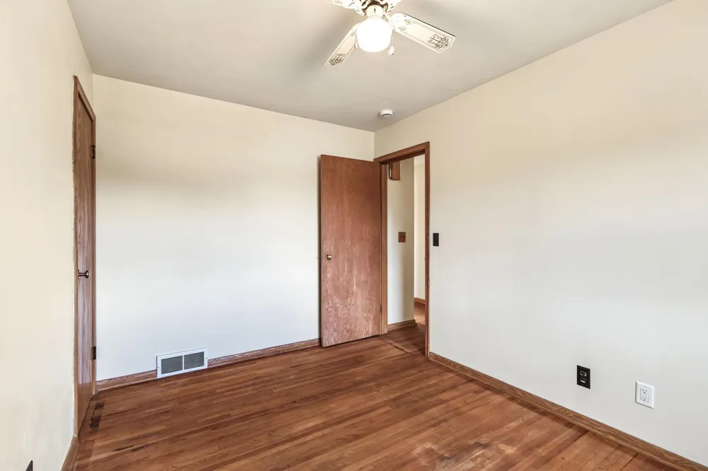 3004 Bellaire Avenue Maplewood, MN 55109