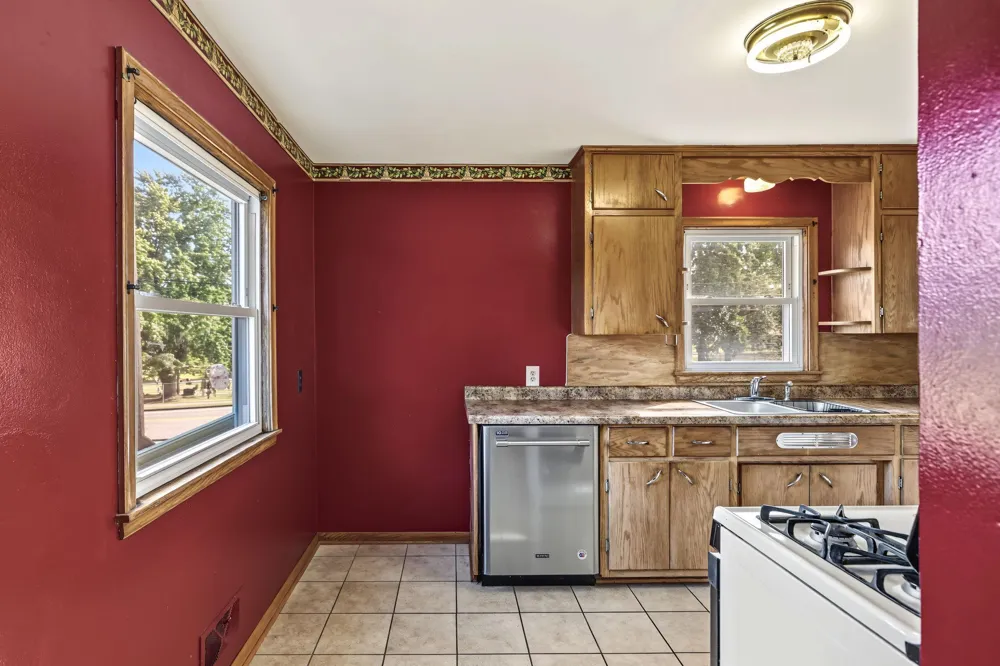 3004 Bellaire Avenue Maplewood, MN 55109