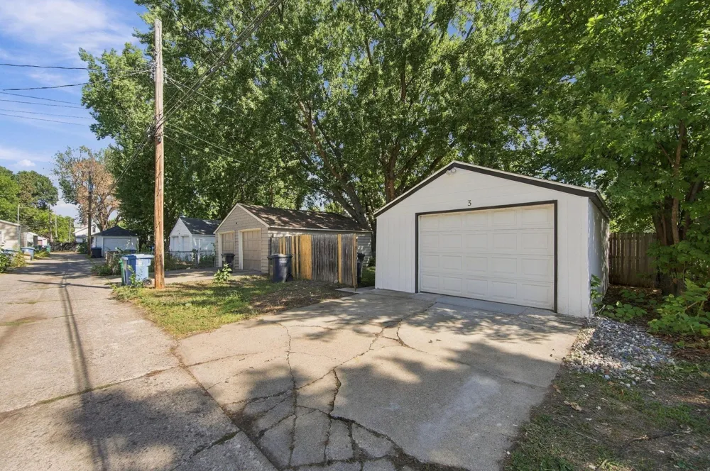 3432 34th Avenue S Minneapolis, MN 55406
