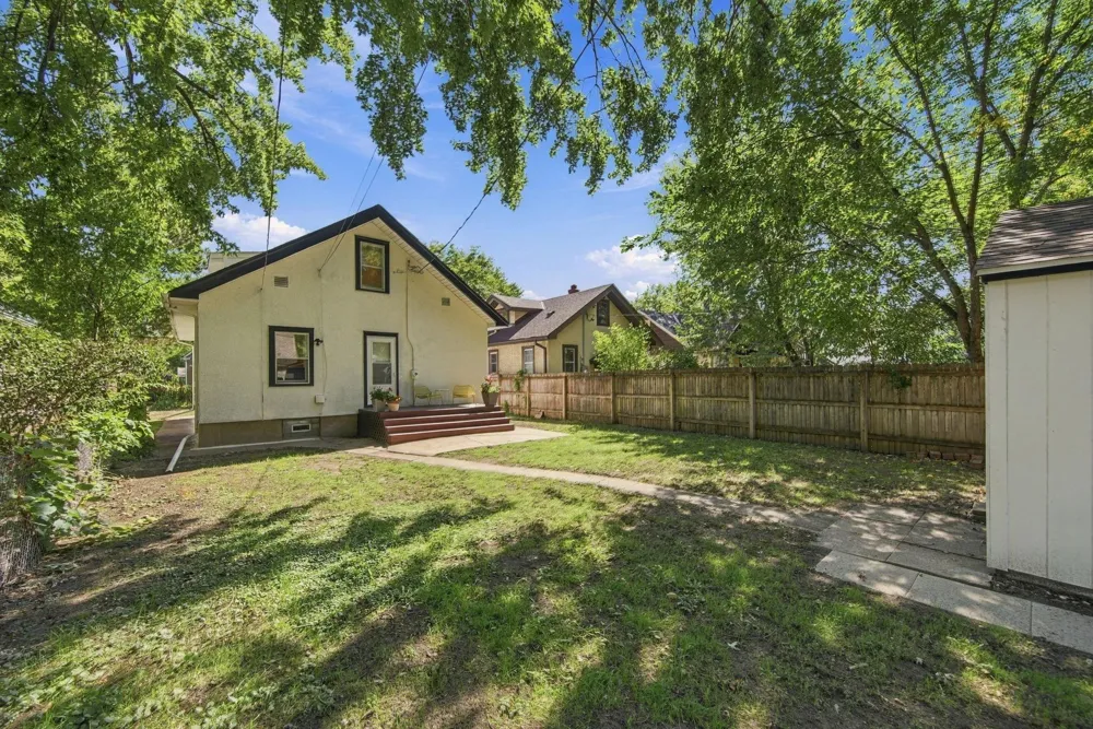 3432 34th Avenue S Minneapolis, MN 55406