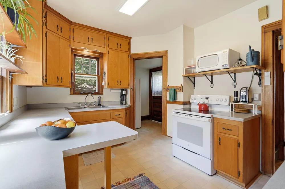 20 Melbourne Avenue SE Minneapolis, MN 55414