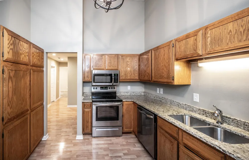3590 Blue Jay Way #201 Eagan, MN 55123