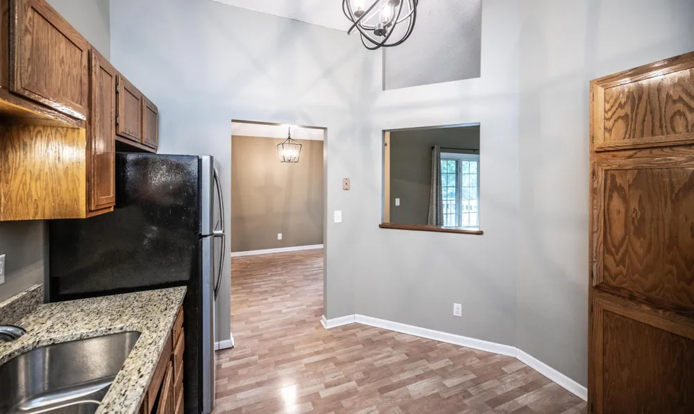 3590 Blue Jay Way #201 Eagan, MN 55123