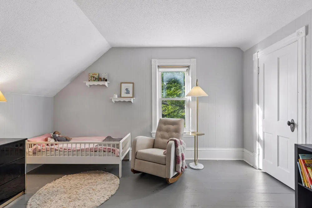 239 Oakwood Drive Shoreview, MN 55126