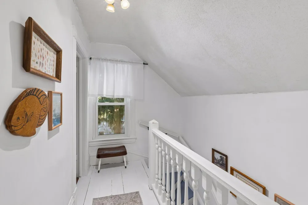 239 Oakwood Drive Shoreview, MN 55126