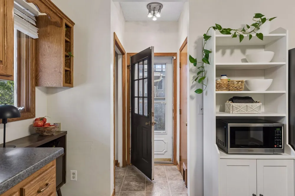 239 Oakwood Drive Shoreview, MN 55126