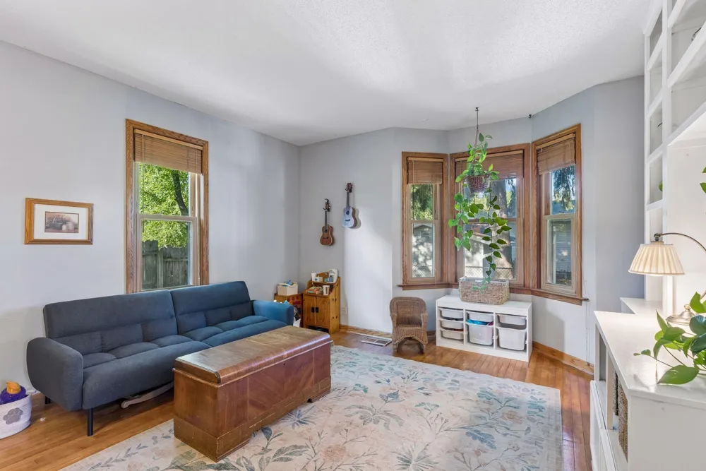 239 Oakwood Drive Shoreview, MN 55126