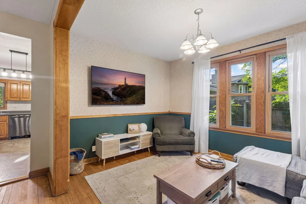 239 Oakwood Drive Shoreview, MN 55126