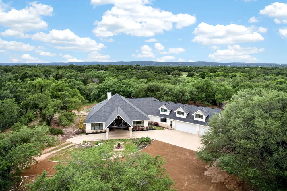 1508 Successor Road Spicewood, TX 78669
