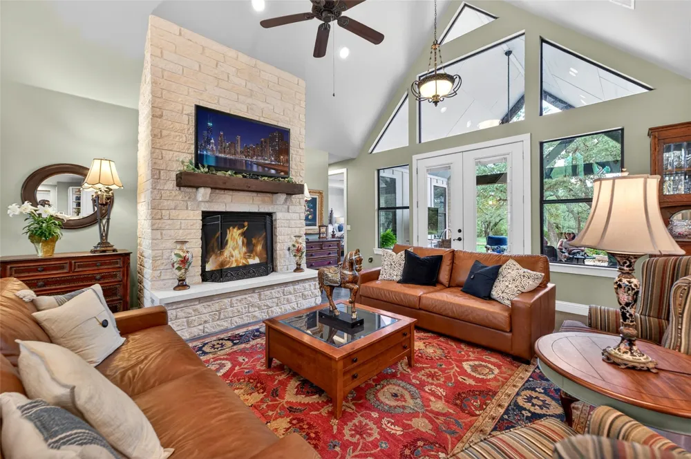 1508 Successor Road Spicewood, TX 78669