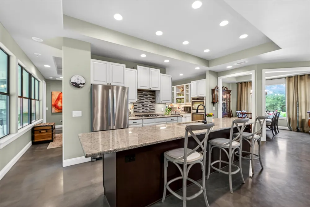 1508 Successor Road Spicewood, TX 78669