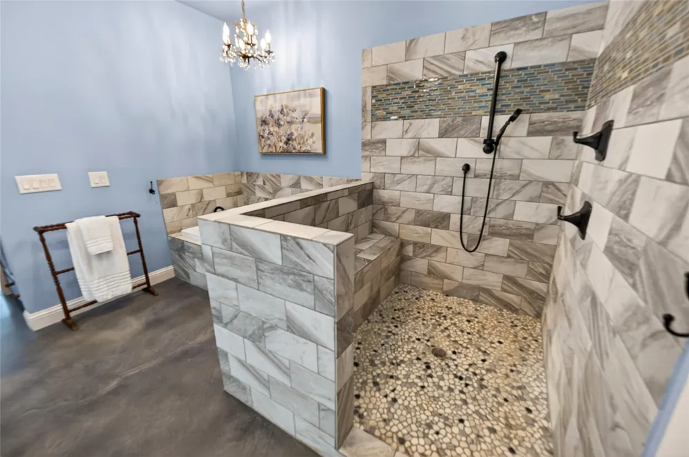 1508 Successor Road Spicewood, TX 78669