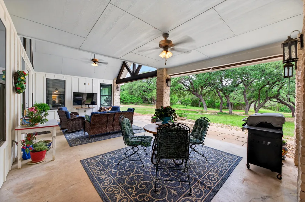 1508 Successor Road Spicewood, TX 78669