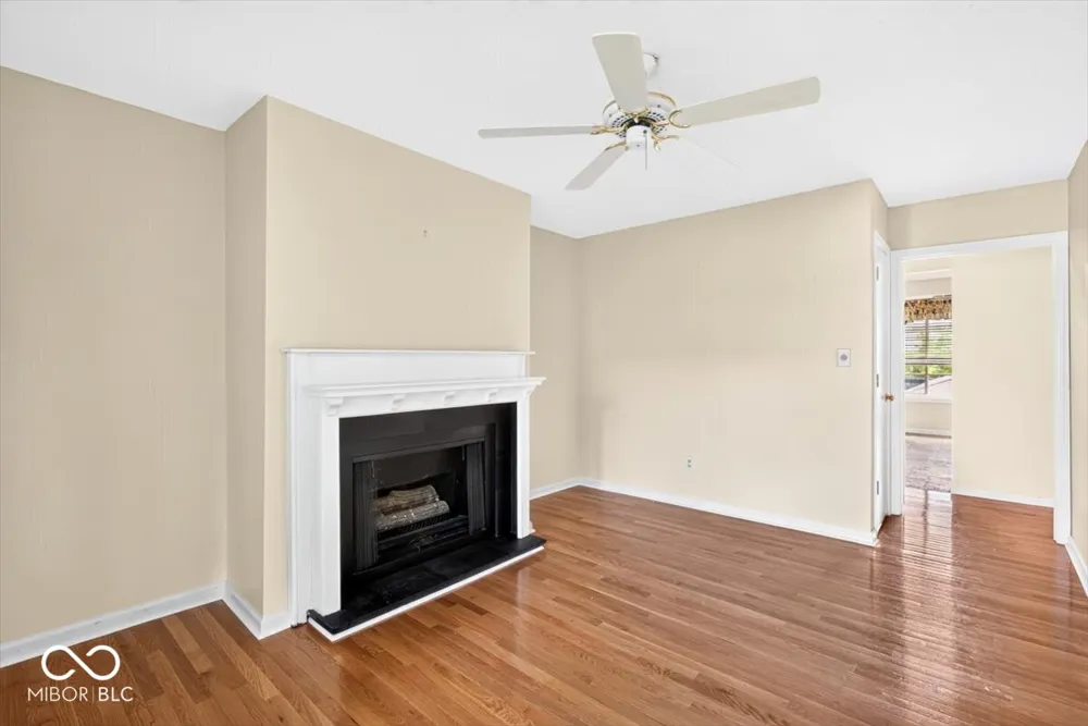 528 E Hunters Drive #D Carmel, IN 46032