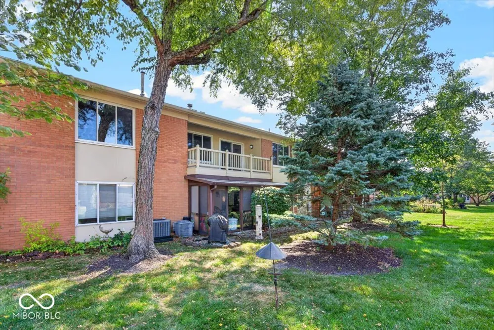 528 E Hunters Drive #D Carmel, IN 46032