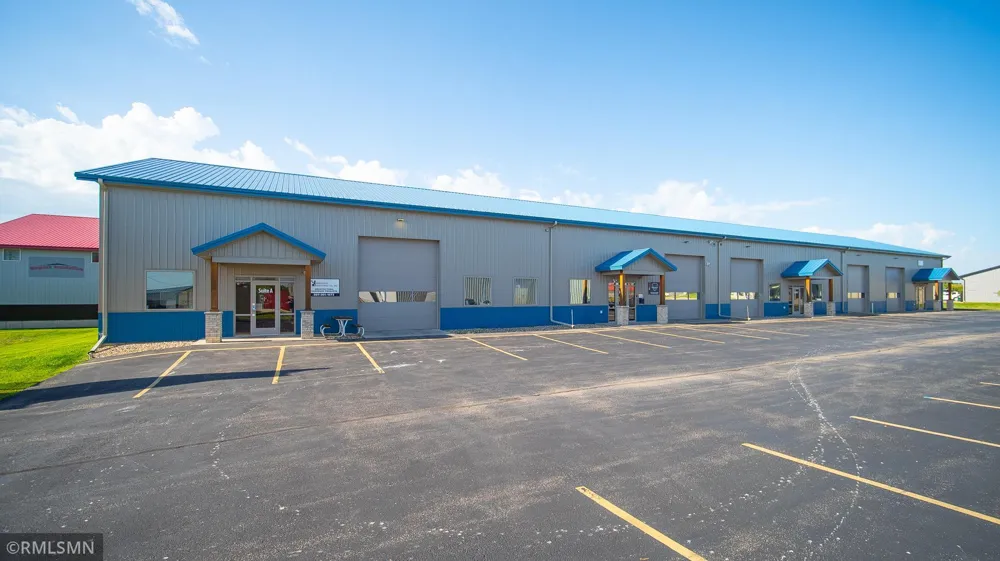 6876 10th Avenue SW Rochester, MN 55902