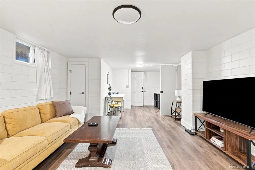 1802 W 39th Avenue Denver, CO 80211