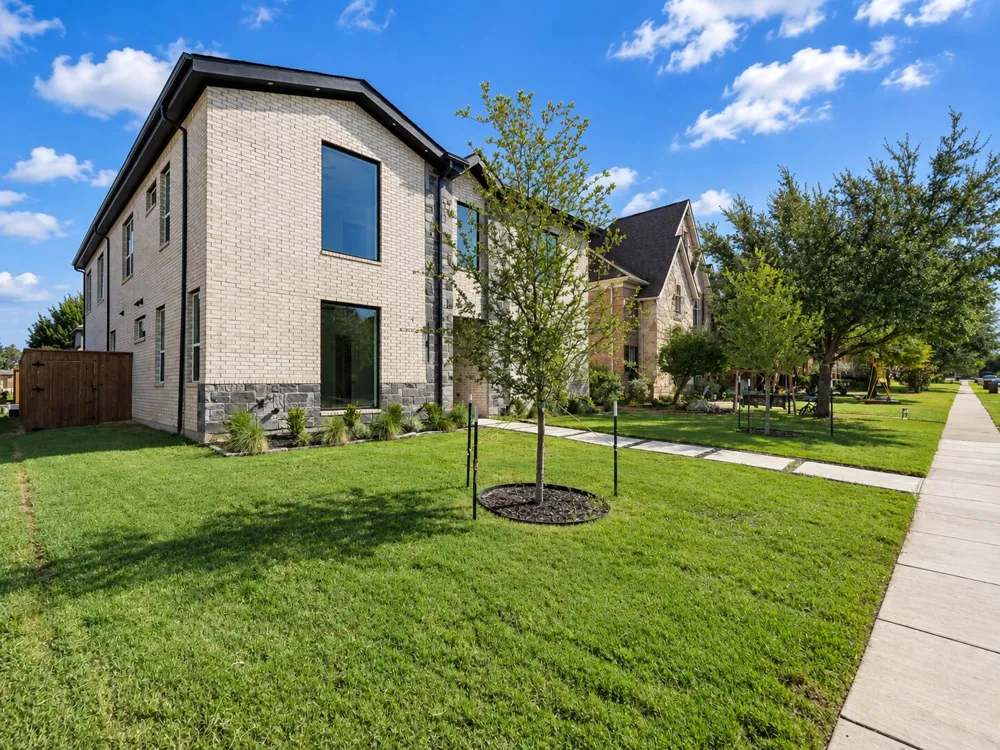 2232 chenault Drive Frisco, TX 75033