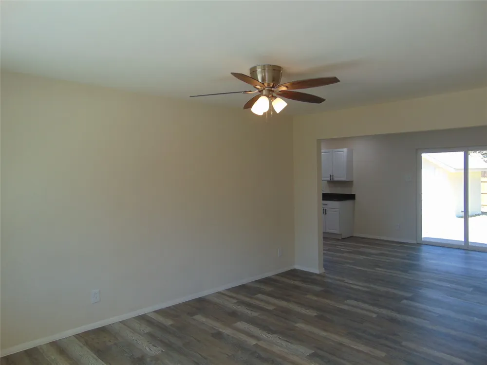 518 Vernet Street Richardson, TX 75080