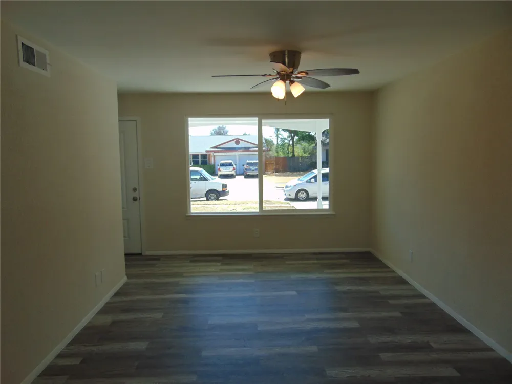 518 Vernet Street Richardson, TX 75080