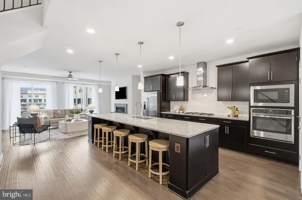 43451 CHARITABLE STREET Ashburn, VA 20148