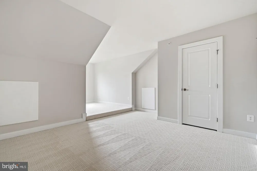 43451 CHARITABLE STREET Ashburn, VA 20148