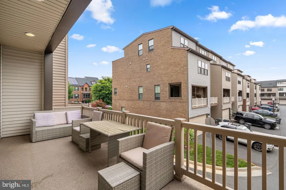 43451 CHARITABLE STREET Ashburn, VA 20148