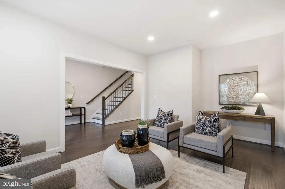 43451 CHARITABLE STREET Ashburn, VA 20148