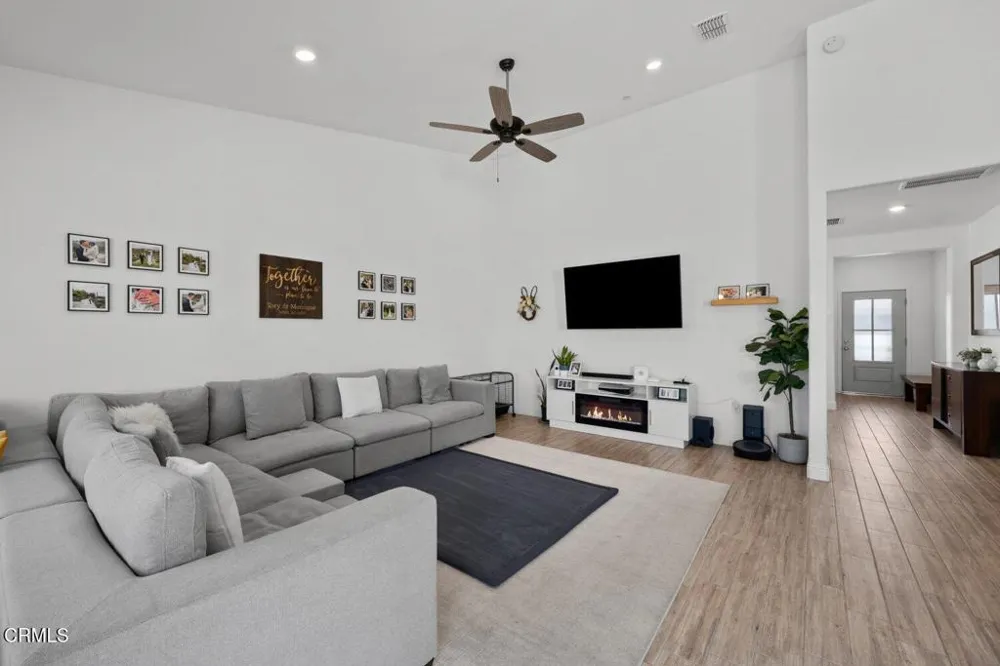 3312 Rustic Woods Lane Bakersfield, CA 93314