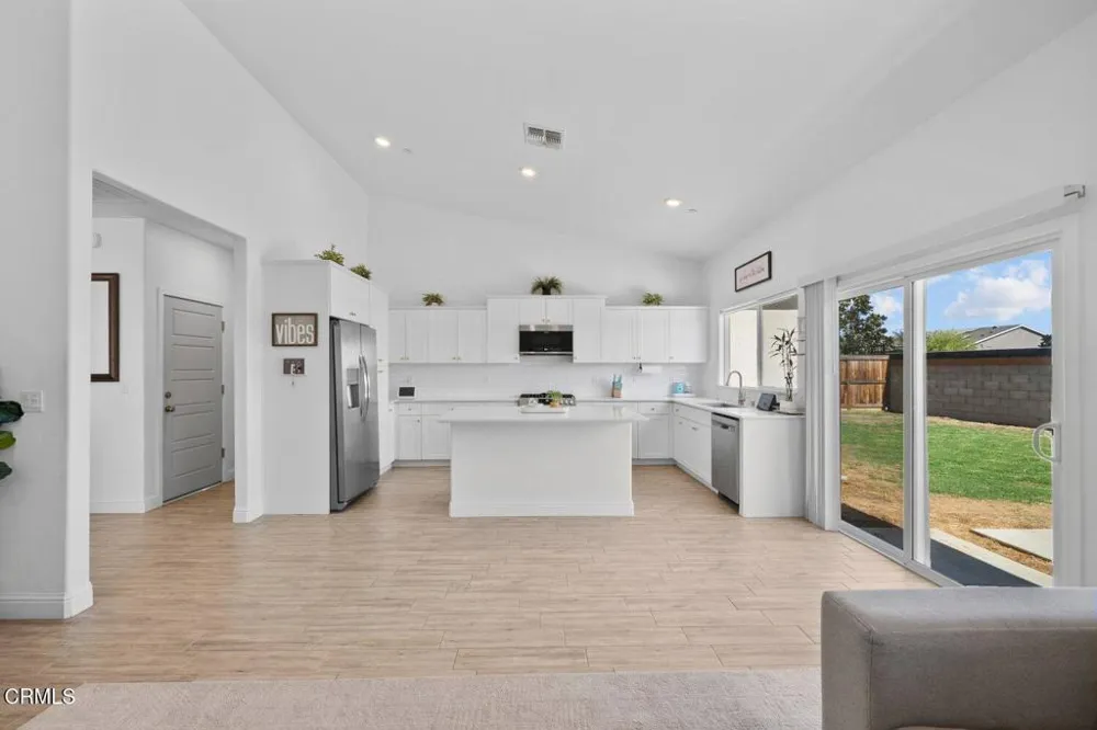 3312 Rustic Woods Lane Bakersfield, CA 93314