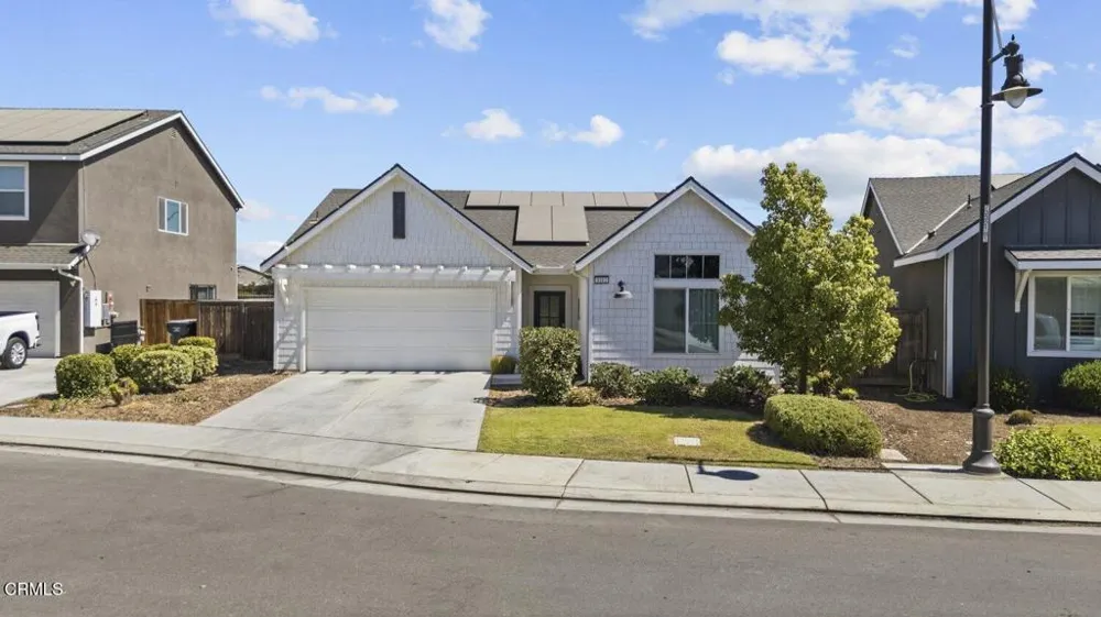 3312 Rustic Woods Lane Bakersfield, CA 93314