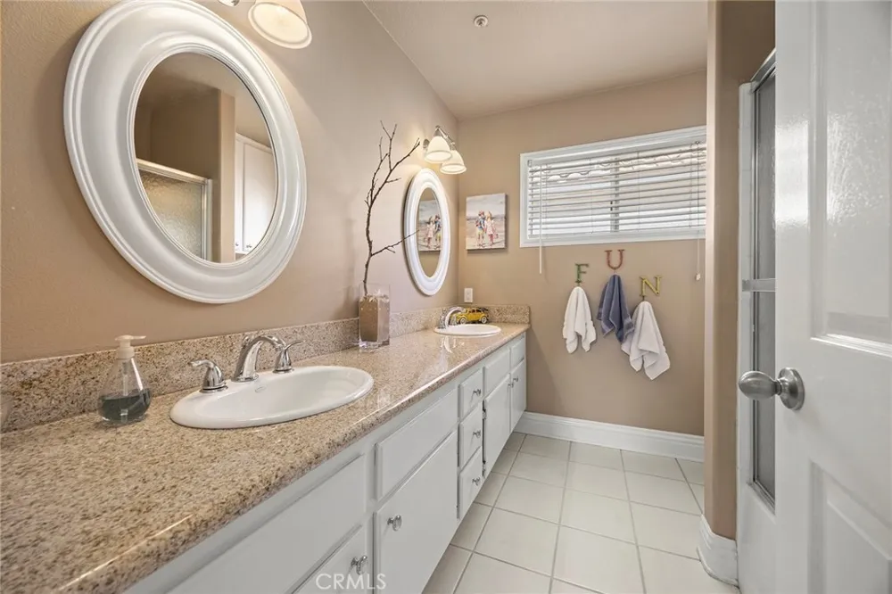 8819 Cedar St Bellflower, CA 90706