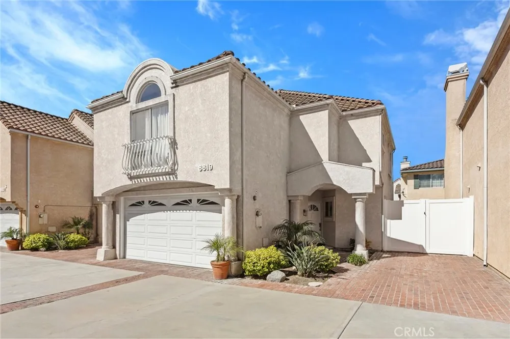 8819 Cedar St Bellflower, CA 90706