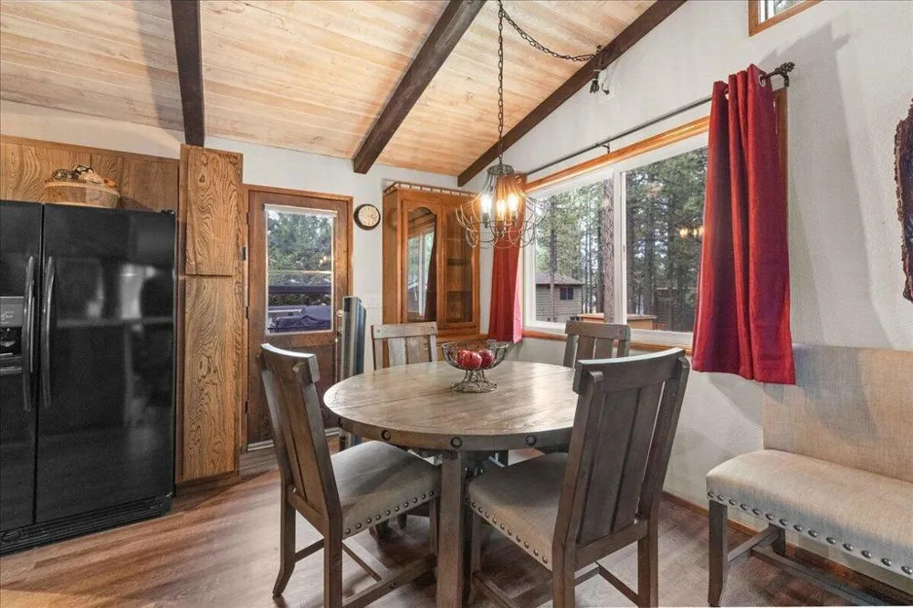 1217 Redwood Drive Big Bear, CA 92315